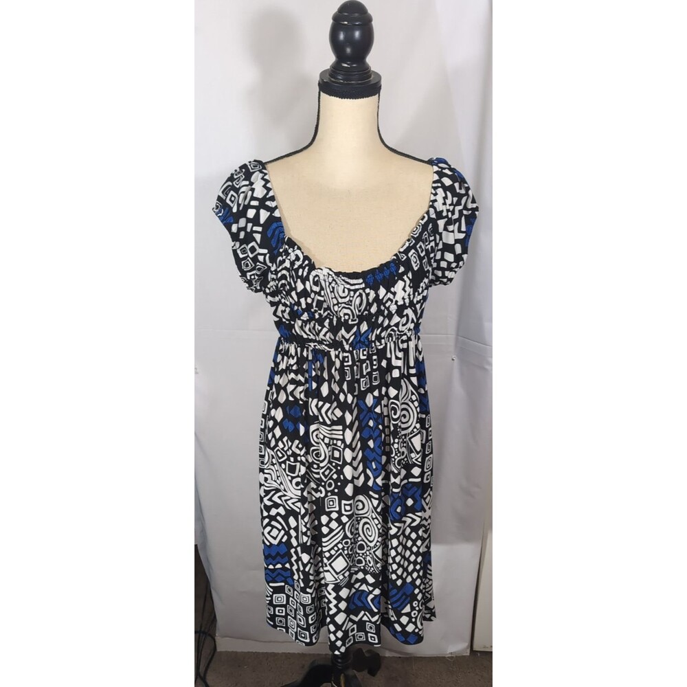Tiana B Dress Short Sleeve Womans Multicolored Geometric Print Size Medium